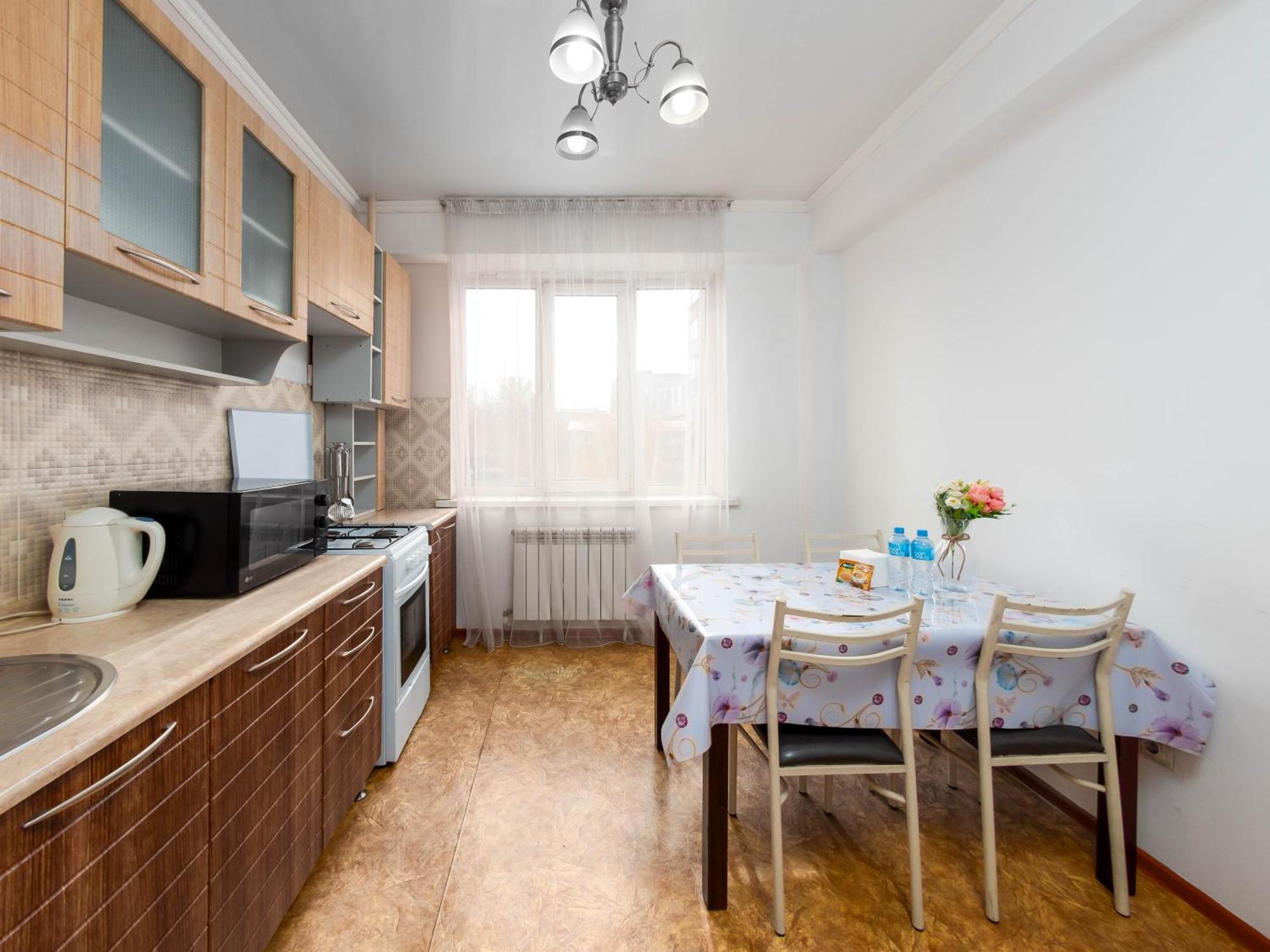 Apartment Оn Makatayeva 5 B Almatî Exterior foto